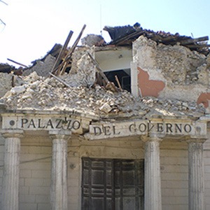 Da Tangentopoli alla pandemia: politica e società in Italia